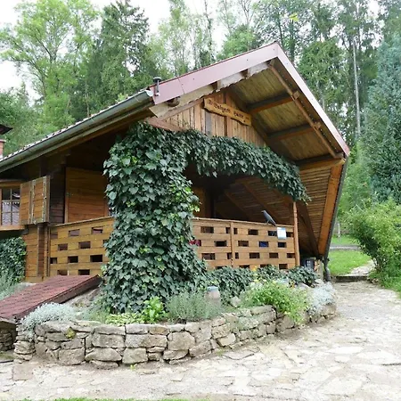 Blockhaus Mitten Im Wald, Sehr Urig Und Gemuetlich, Etwas Fuer Naturliebhaber Semesterbostad *